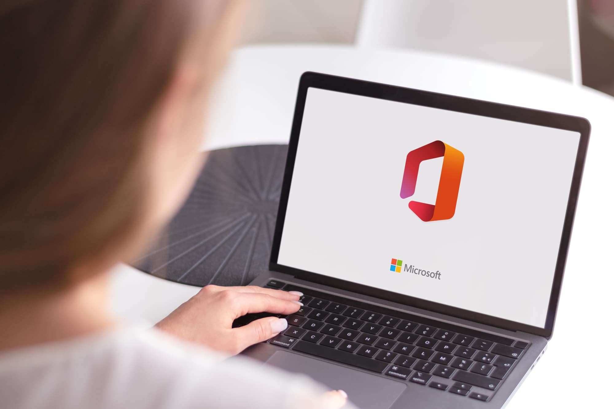 Woman using a Windows laptop