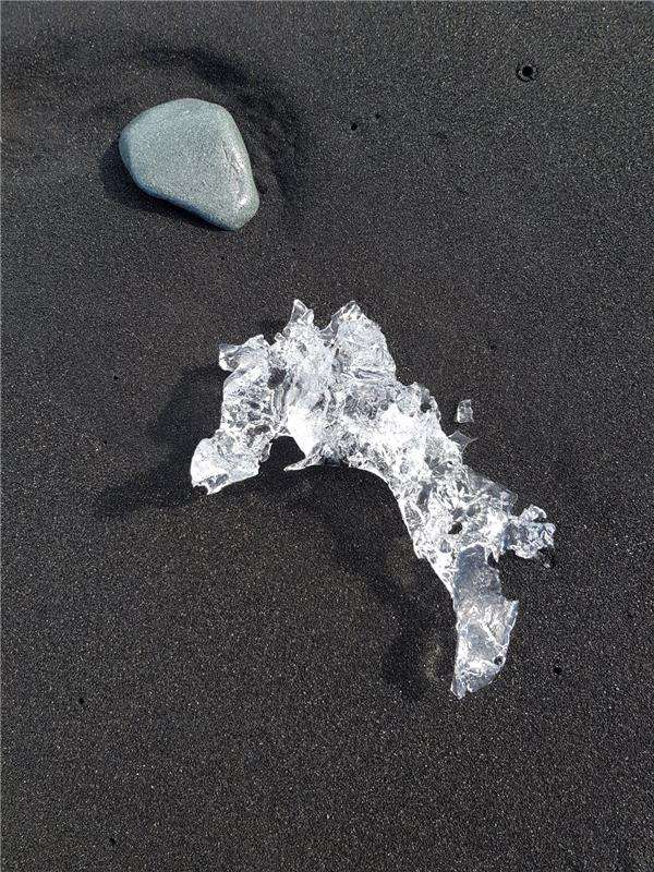 Beach ice